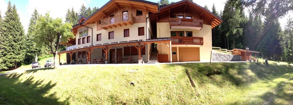 Casa Del Roccolo Leilighet Folgarida Eksteriør bilde