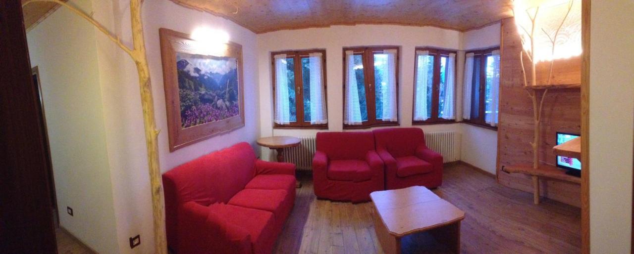 Casa Del Roccolo Leilighet Folgarida Eksteriør bilde